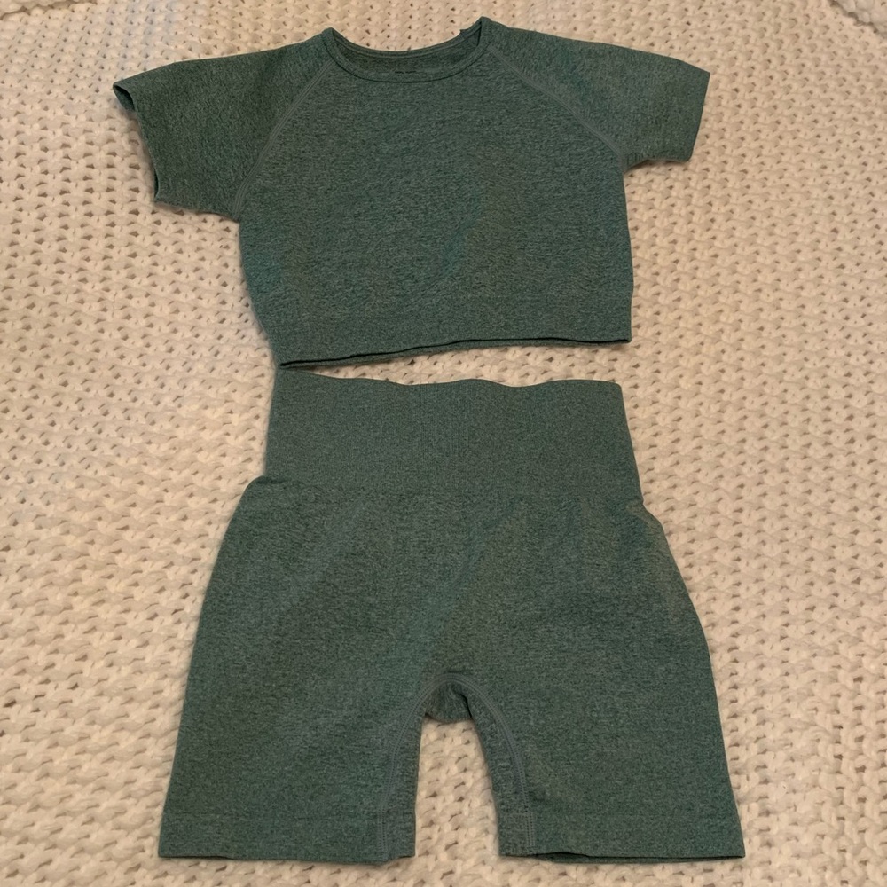 green workout set